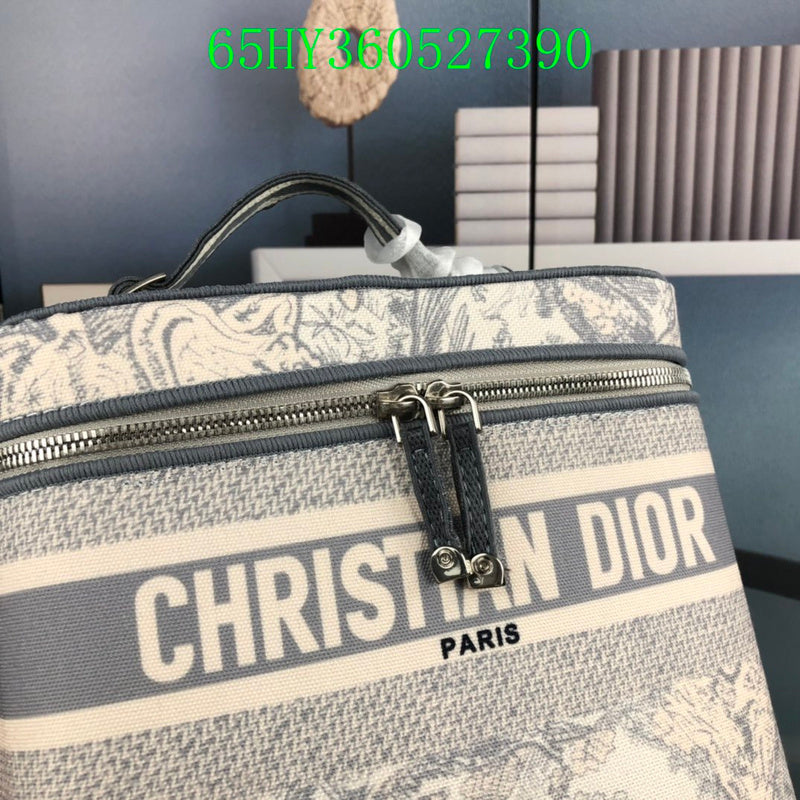 Christian Dior Luxury - The Tote   678