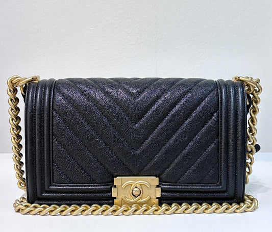 Chanel Old Medium Boy Chevron Black Caviar