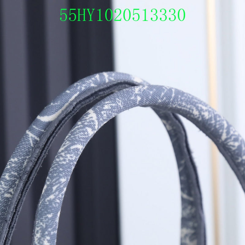 Christian Dior Luxury Bag - The Tote   212