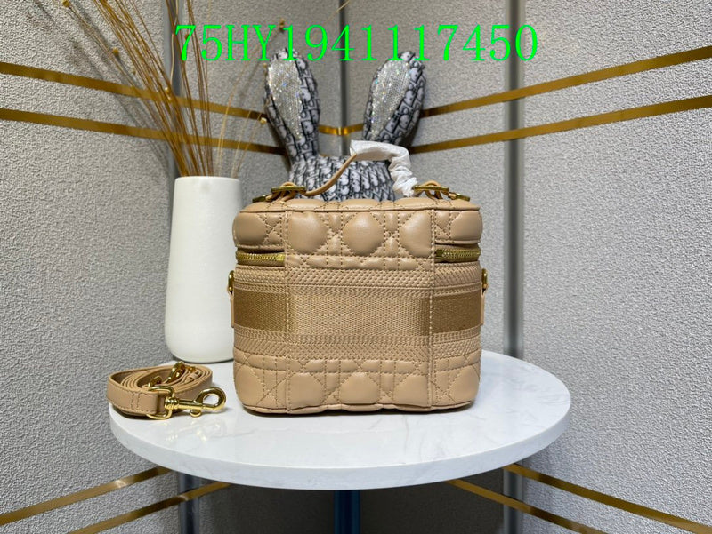 Christian Dior Luxury - The Tote   674