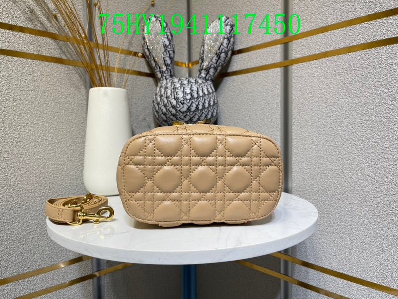 Christian Dior Luxury - The Tote   674