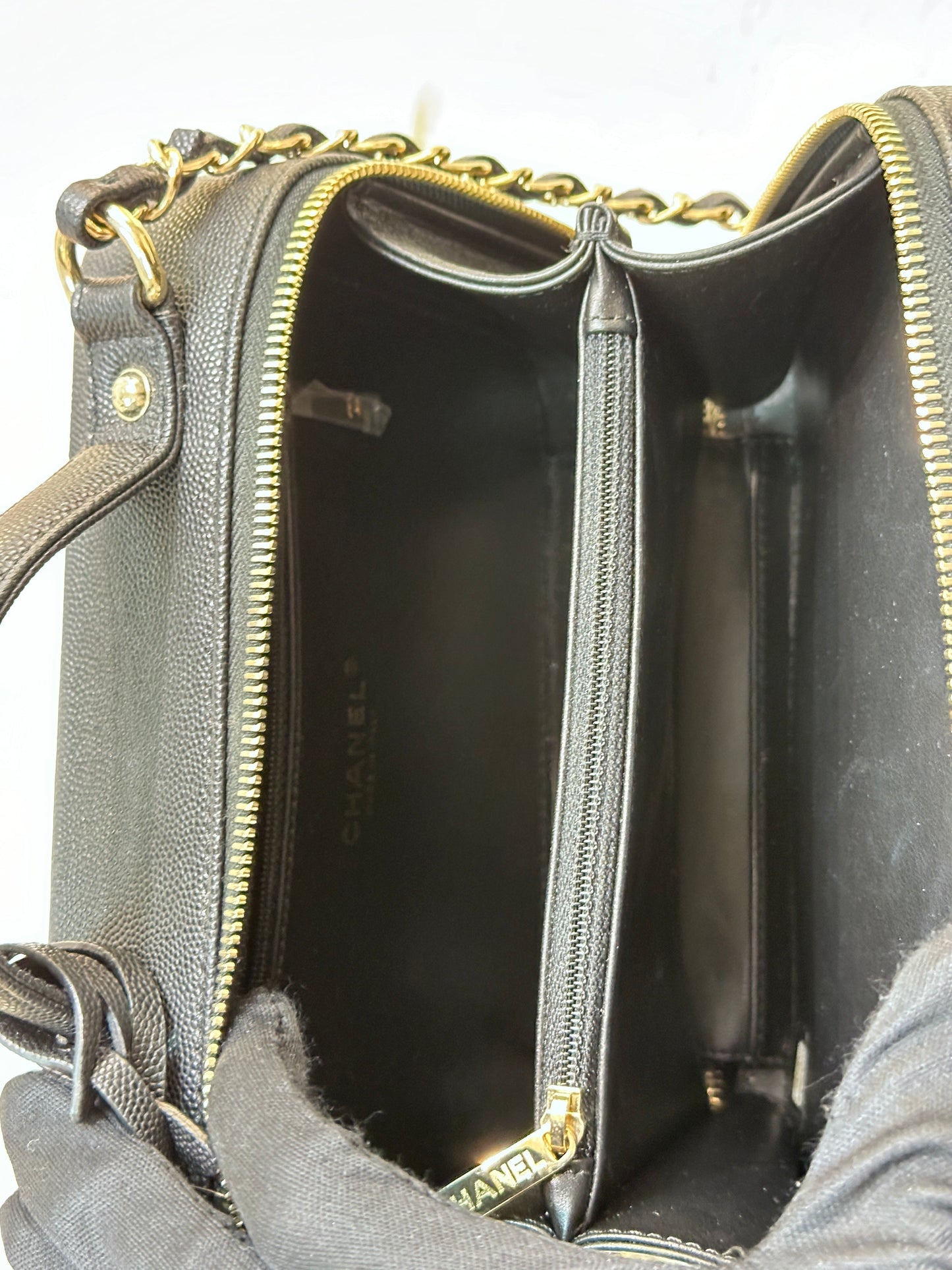 Chanel Filigree Vanity Case Quilted Caviar Medium Black