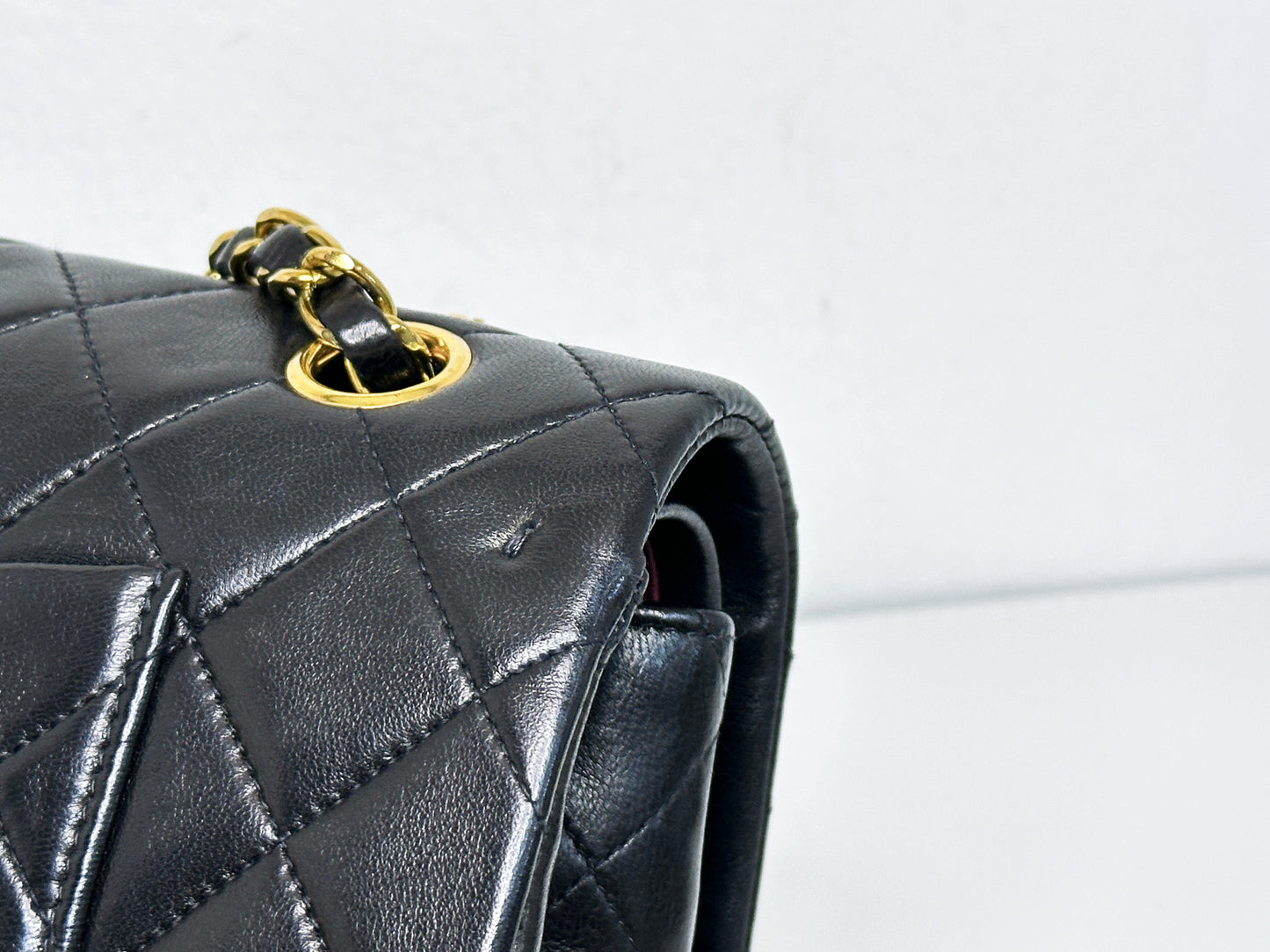 Chanel Vintage Black Quilted Lambskin Medium Classic Double Flap Bag 2843 holo card