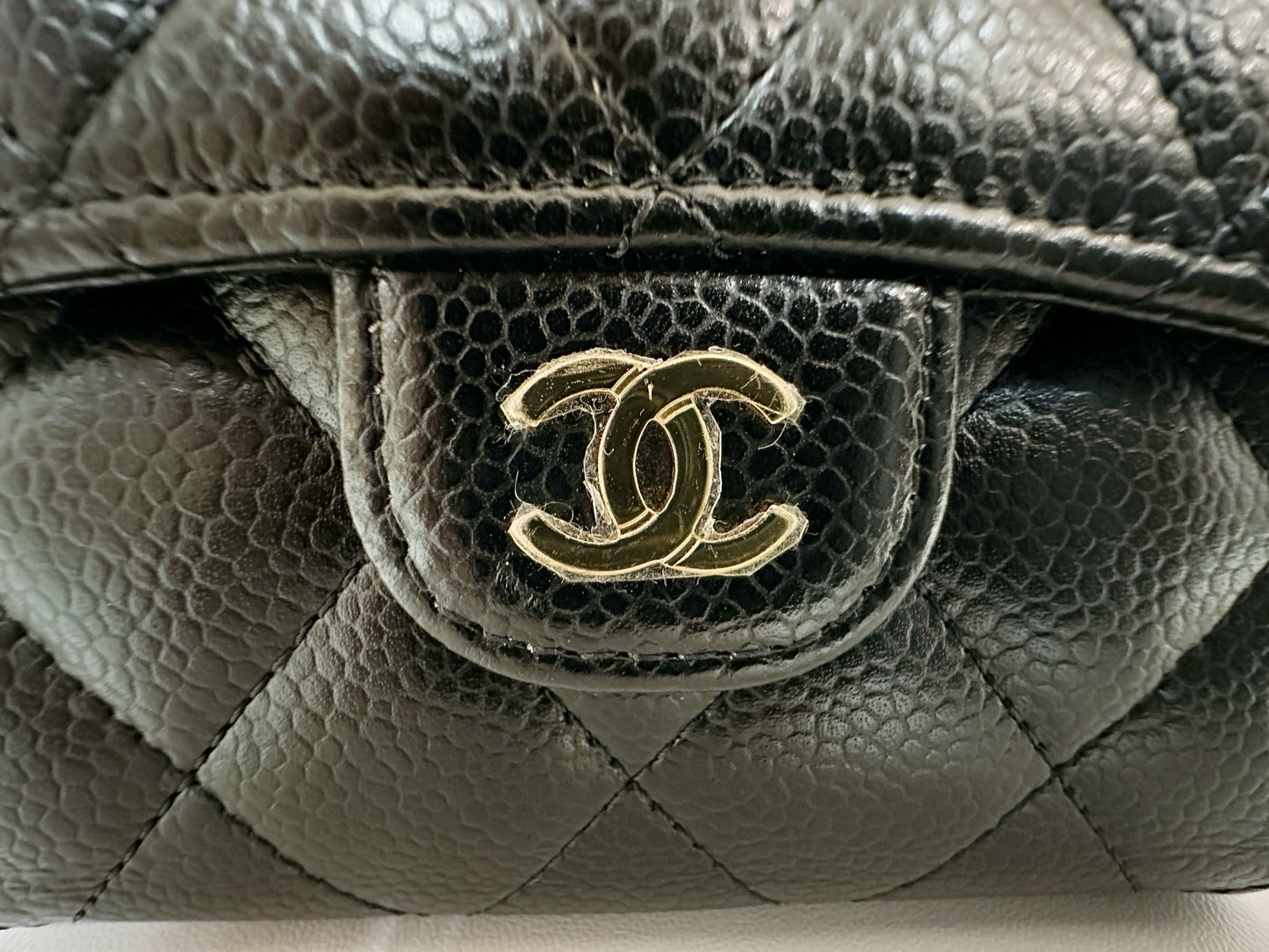 CHANEL CLASSIC TRIFOLD COMPACT IN BLACK CAVIAR WALLET GHW UPKJ holo