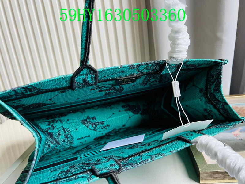 Christian Dior Luxury Bag - The Tote   297