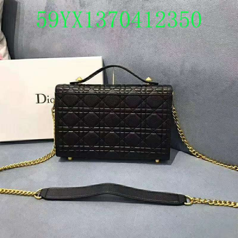 Christian Dior Luxury - The Tote   669