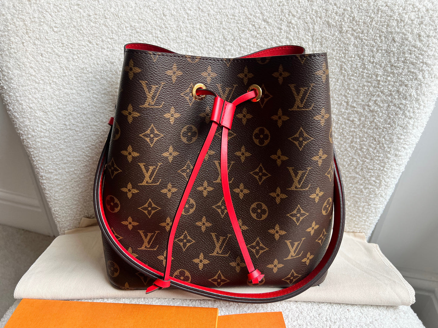 Louis Vuitton Neo Noe Monogram Coquelicot (RRP £1,790)