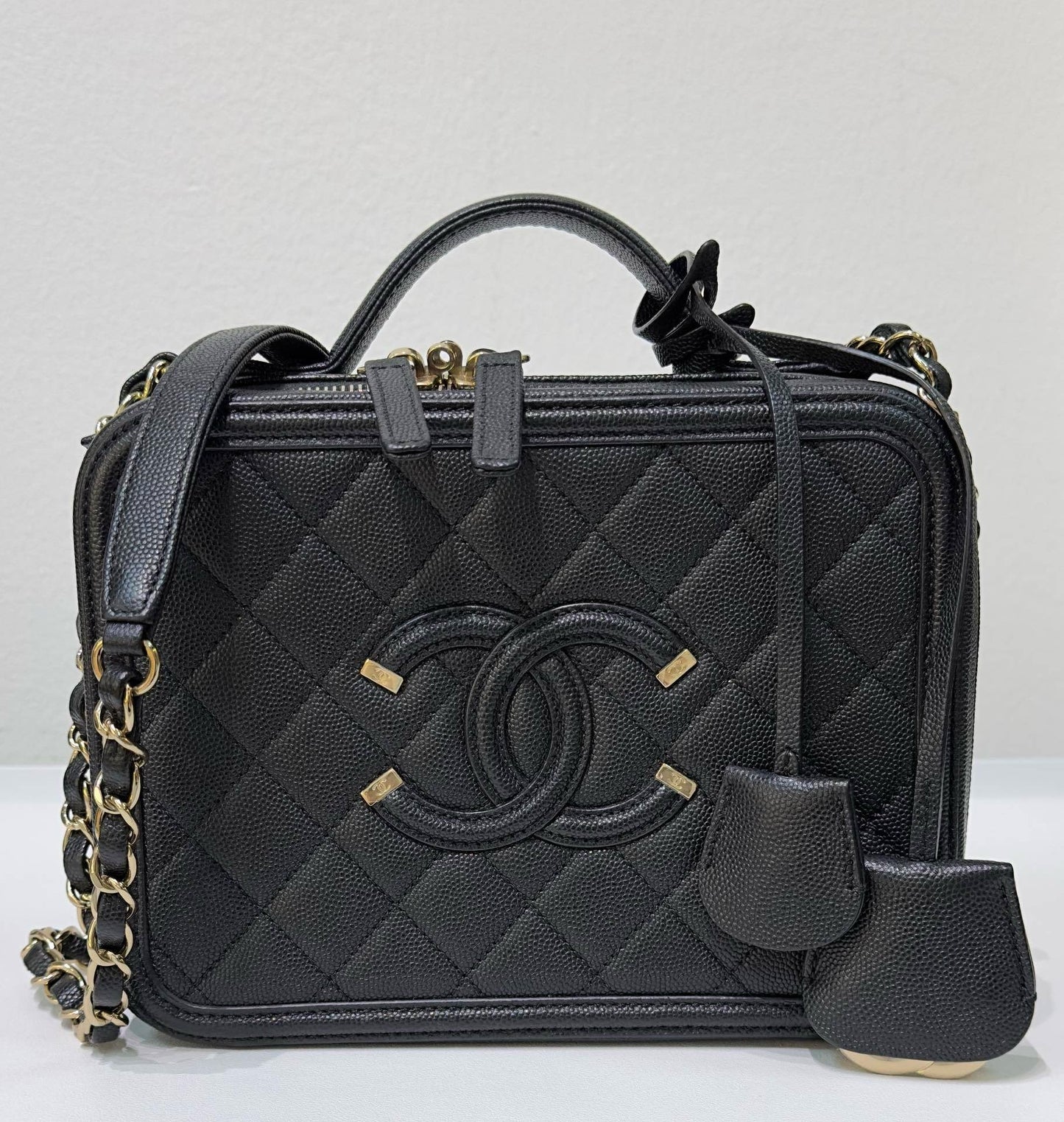 Chanel Medium Filigree Vanity Case Quilted Caviar Black GHW 2899 holo card