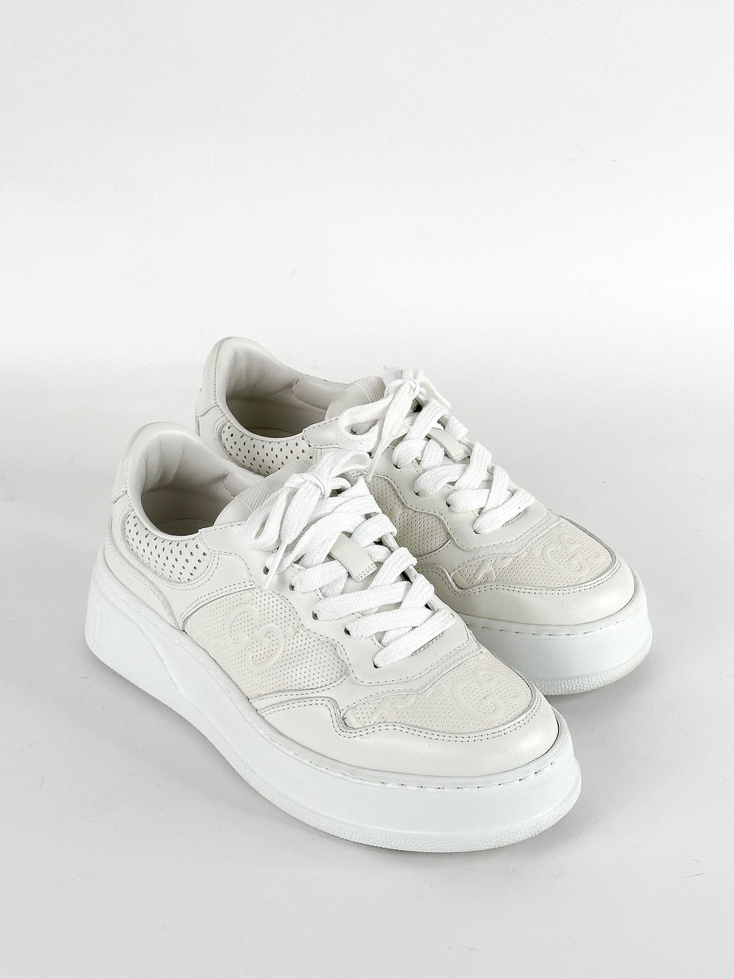 Gucci White Leather GG Embossed Perforated Leather Trainers Sneakers Size 35