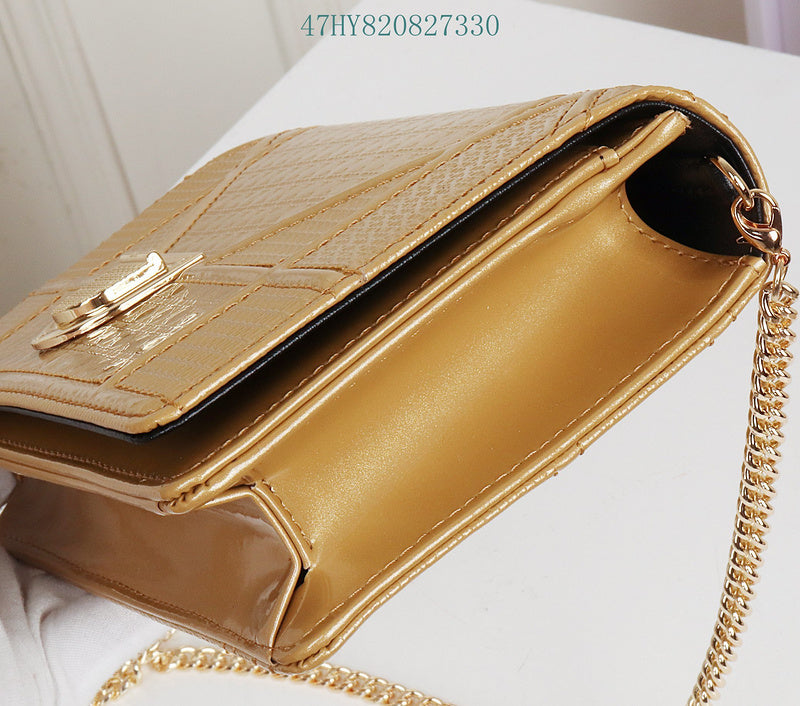 Christian Dior Luxury - The Tote   654