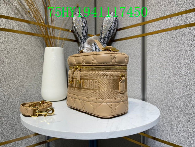 Christian Dior Luxury - The Tote   674