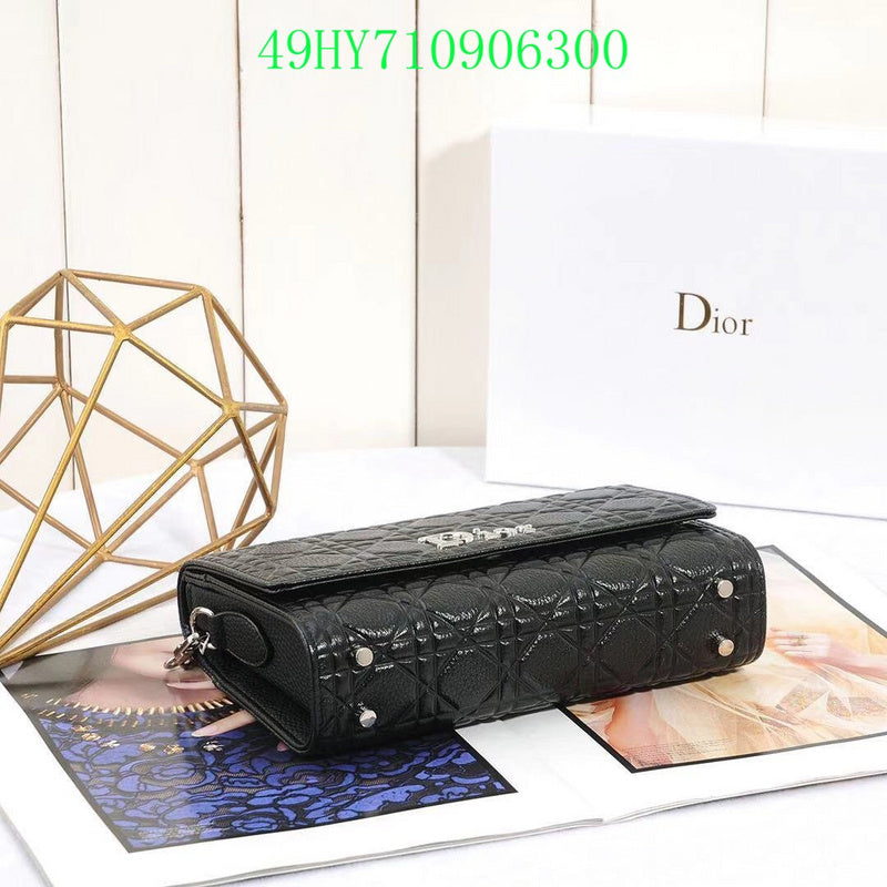 Christian Dior Luxury - The Tote   662