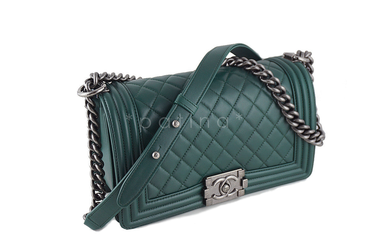 NEW 15B Chanel Emerald Green Le Boy Classic Flap, Medium Lambskin Bag
