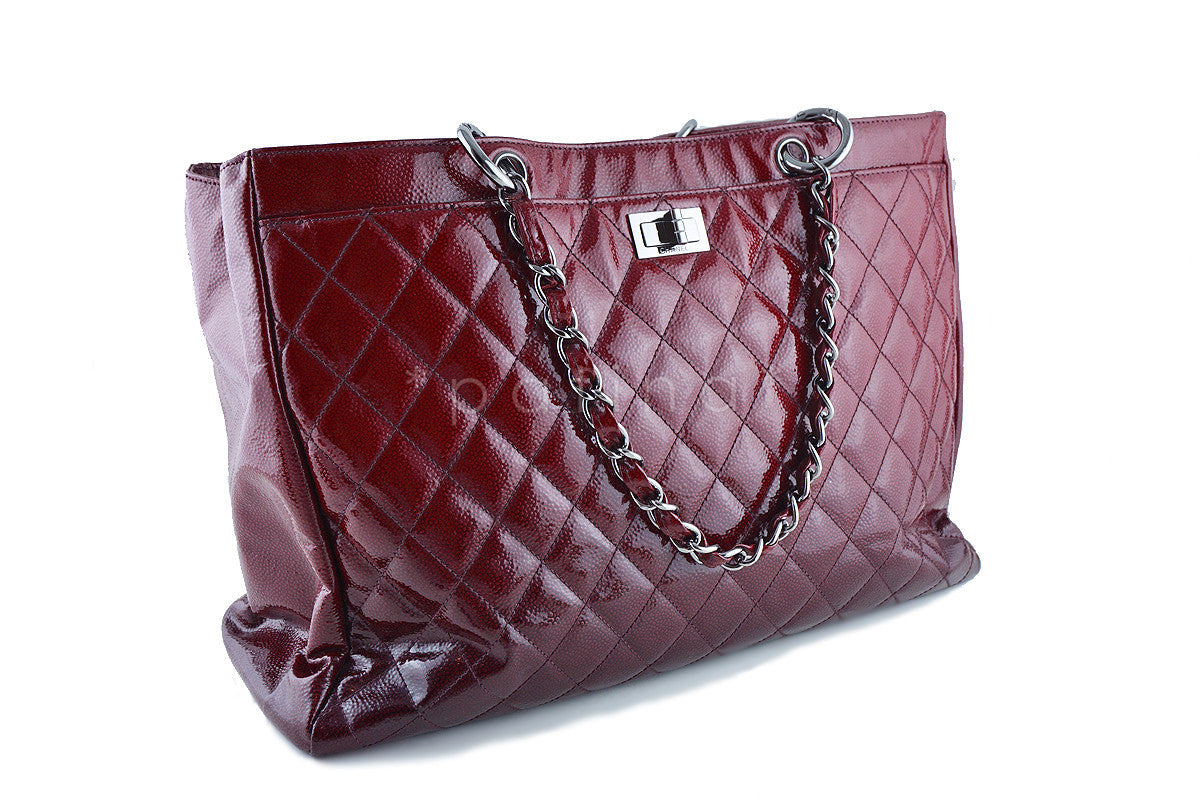Chanel Red Ombre Patent Quilted Caviar Diamond Shine XL Shopper Tote Bag