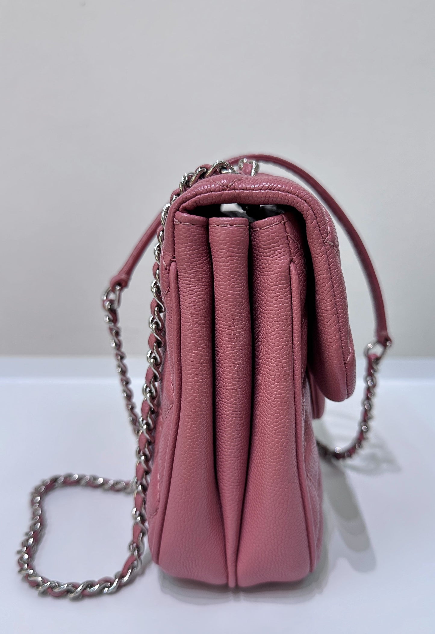 CHANEL Caviar Quilted Small Urban Companion Flap Pink
