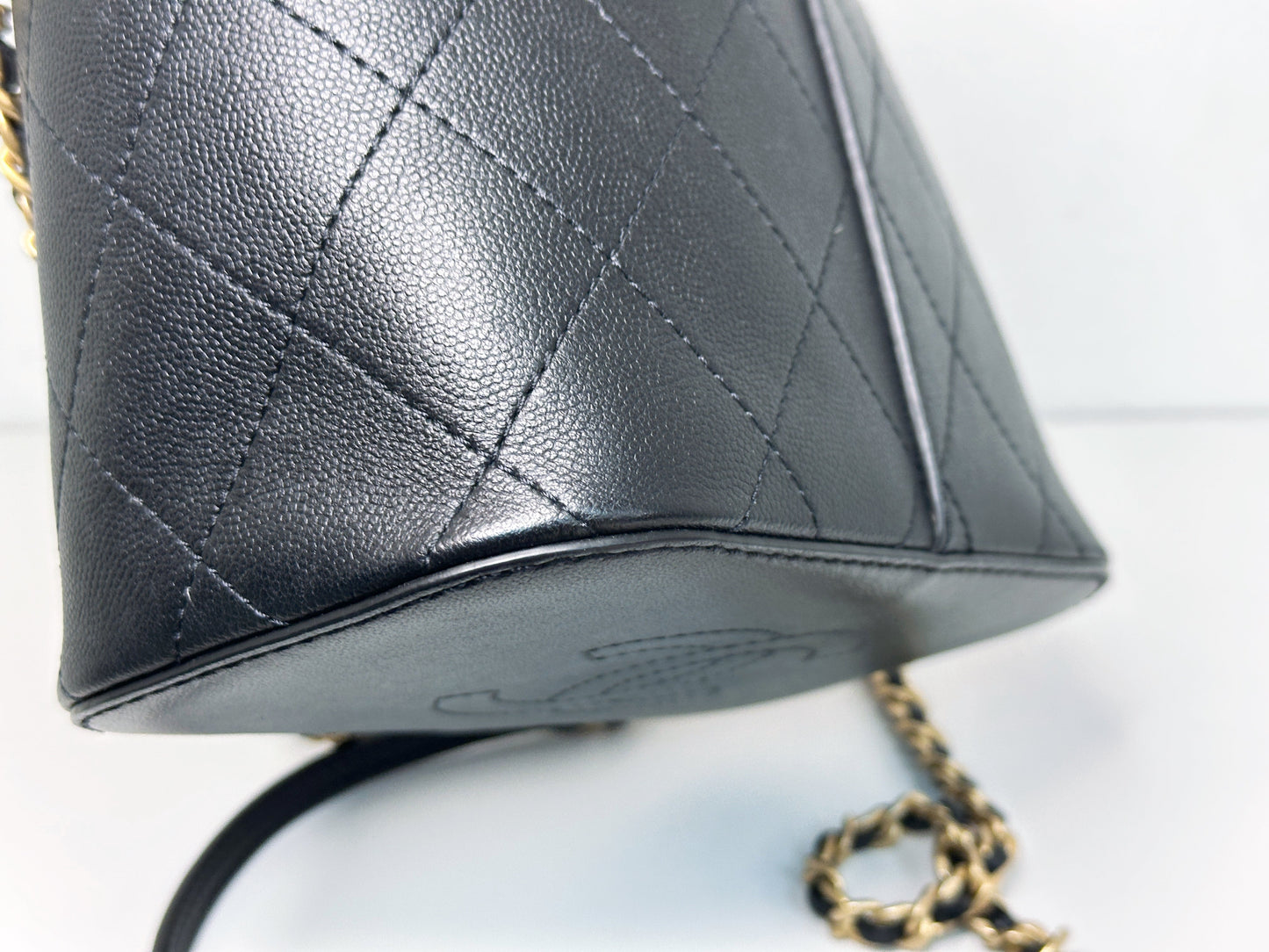 Chanel Drawstring Bucket Bag Quilted Black Caviar Aged Gold Hardware 3088 holo card