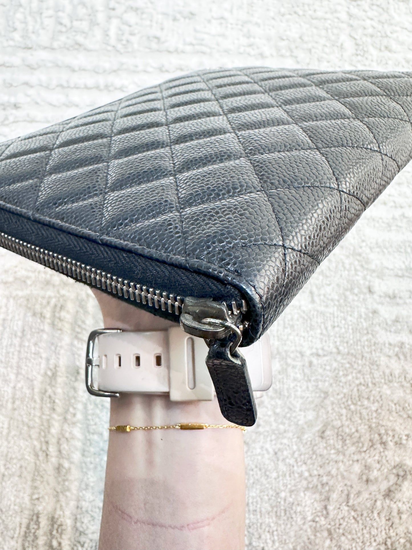 CHANEL Caviar Quilted Zip Around Notebook Agenda Cover Black