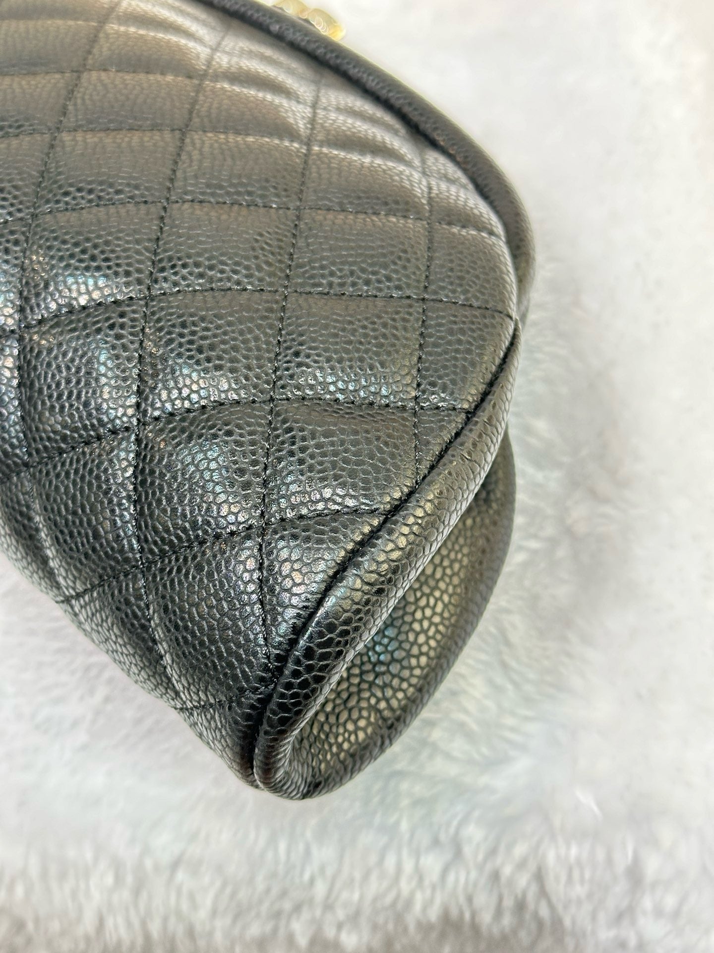 Chanel Quilted Timeless Kisslock Clutch Black Caviar SHW 1634 holo card