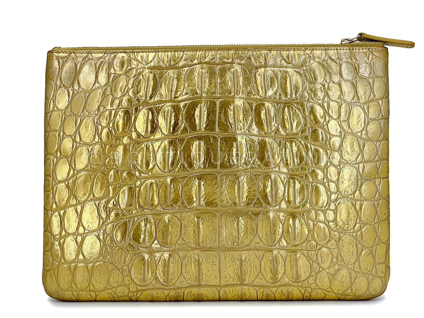 Chanel 19A Egypt Paris-New York Crocodile Print Gold Clutch O Case Bag Medium OED
