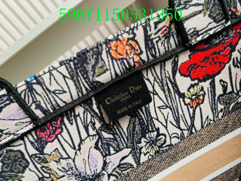 Christian Dior Luxury Bag - The Tote   249
