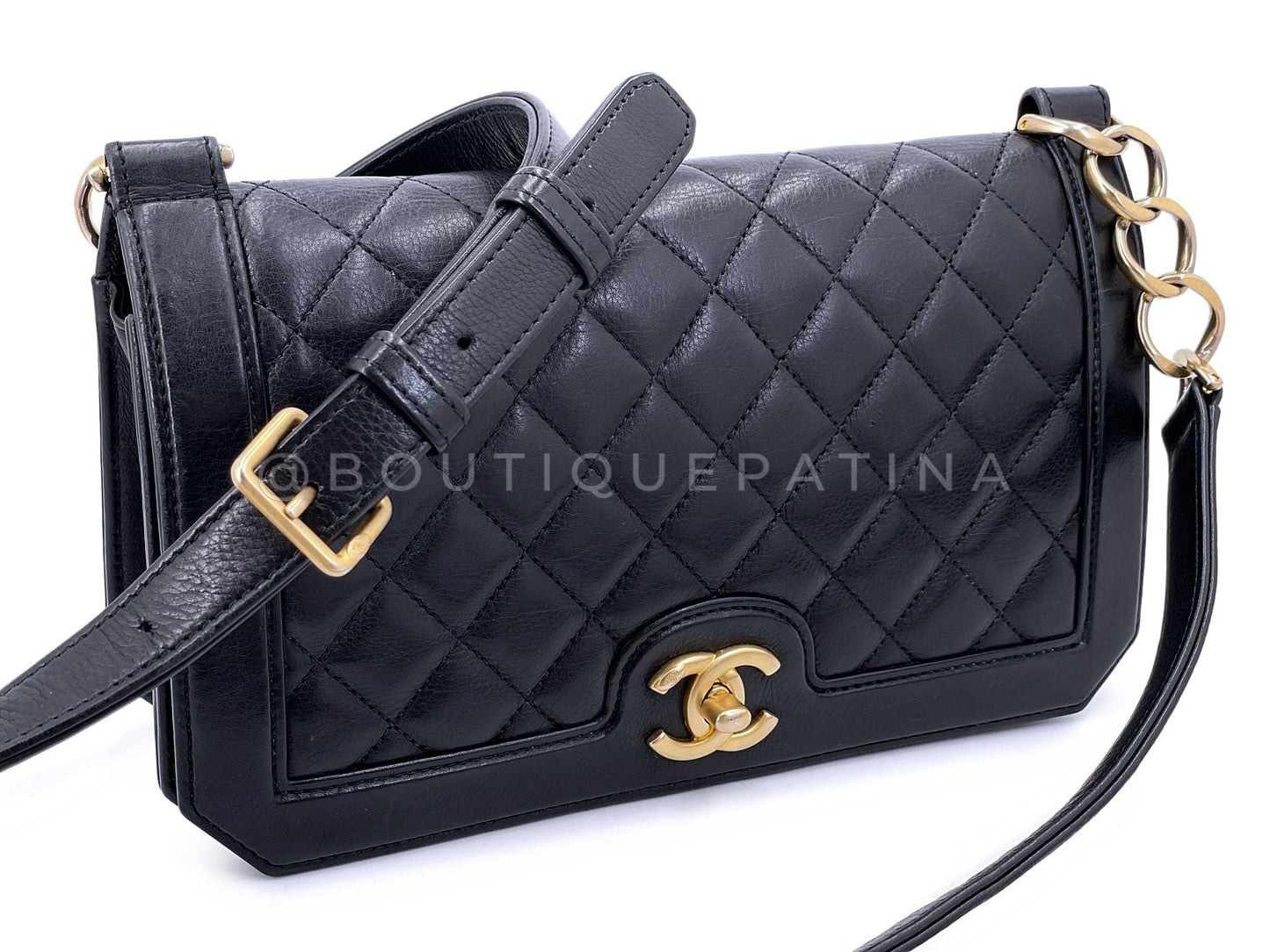 Chanel Black Chain Link Calfskin Medium Flap Bag GHW T4V