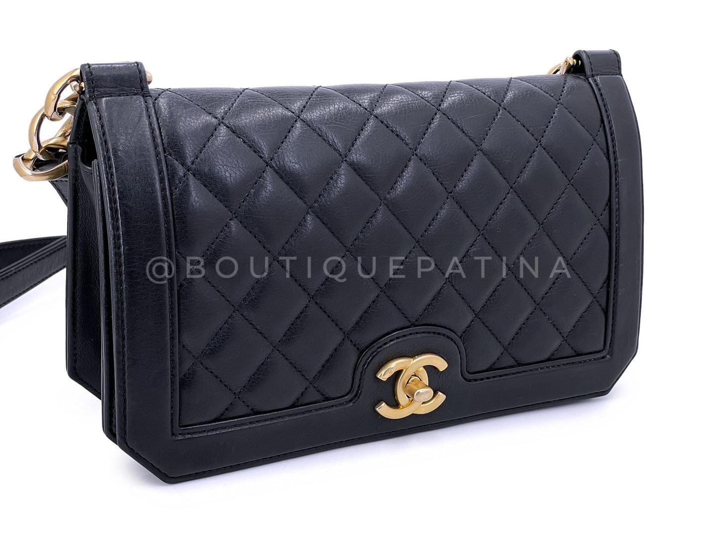 Chanel Black Chain Link Calfskin Medium Flap Bag GHW T4V