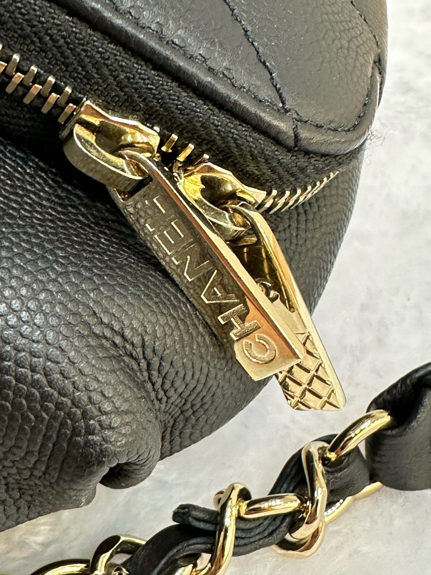 Chanel Black Quilted Caviar Leather Business Affinity Waist Belt Bag 27 holo card