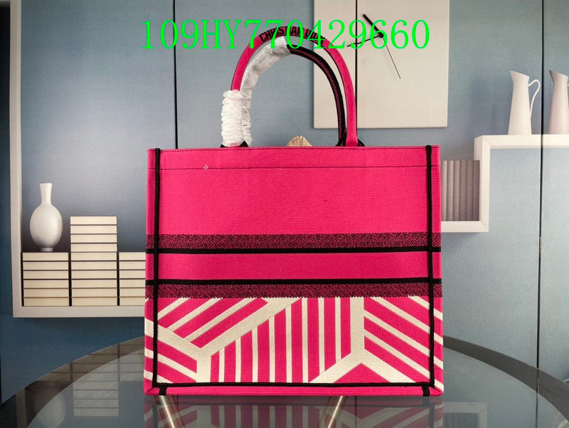 Christian Dior Luxury Bag - The Tote   298