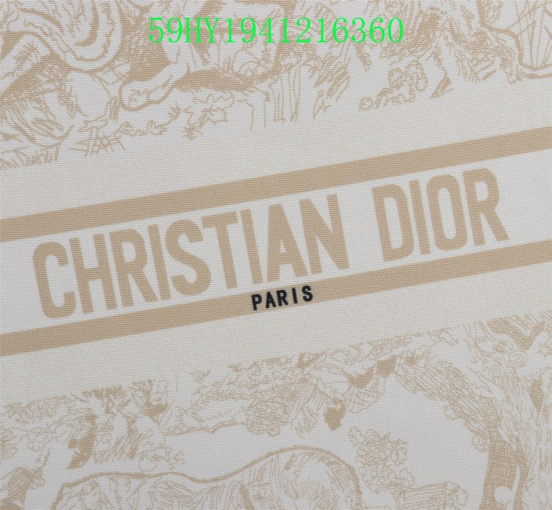 Christian Dior Luxury Bag - The Tote   316