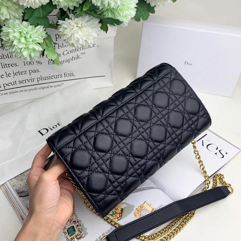 Christian Dior Luxury - The Tote   633