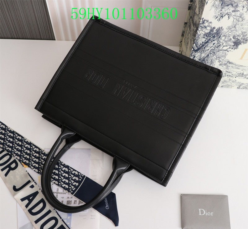 Christian Dior Luxury Bag - The Tote   241