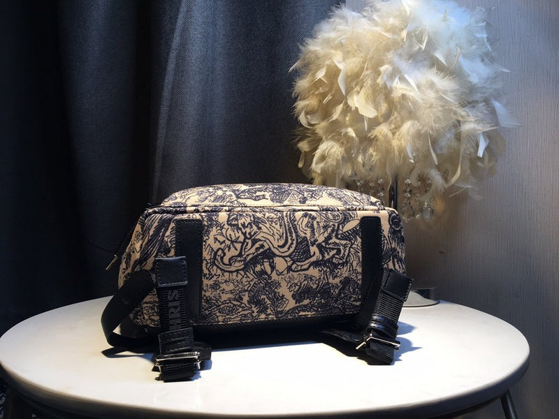 Christian Dior Luxury - The Tote   758