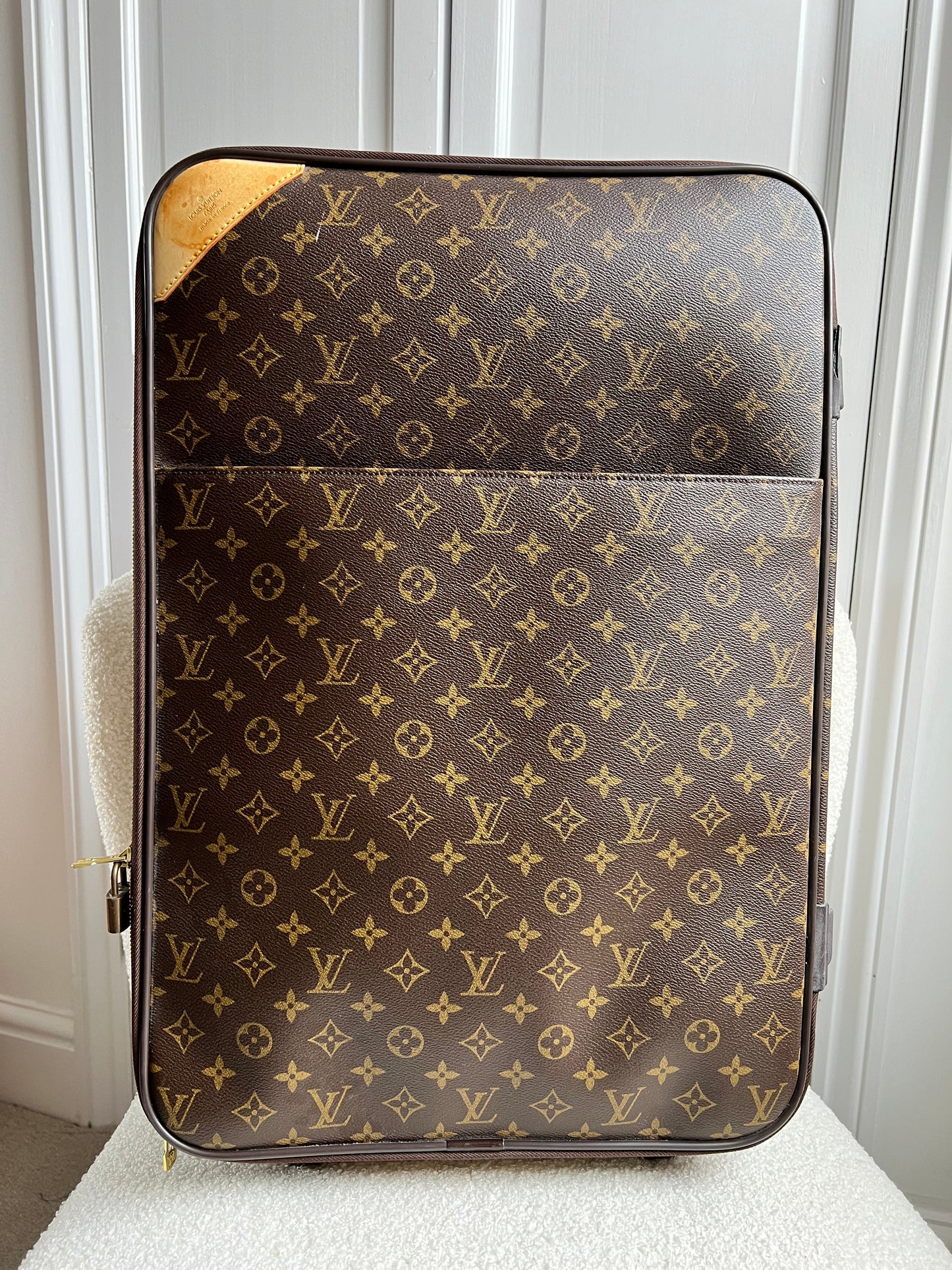 Louis Vuitton Pegase 55 Suitcase Monogram (RRP £2,250)