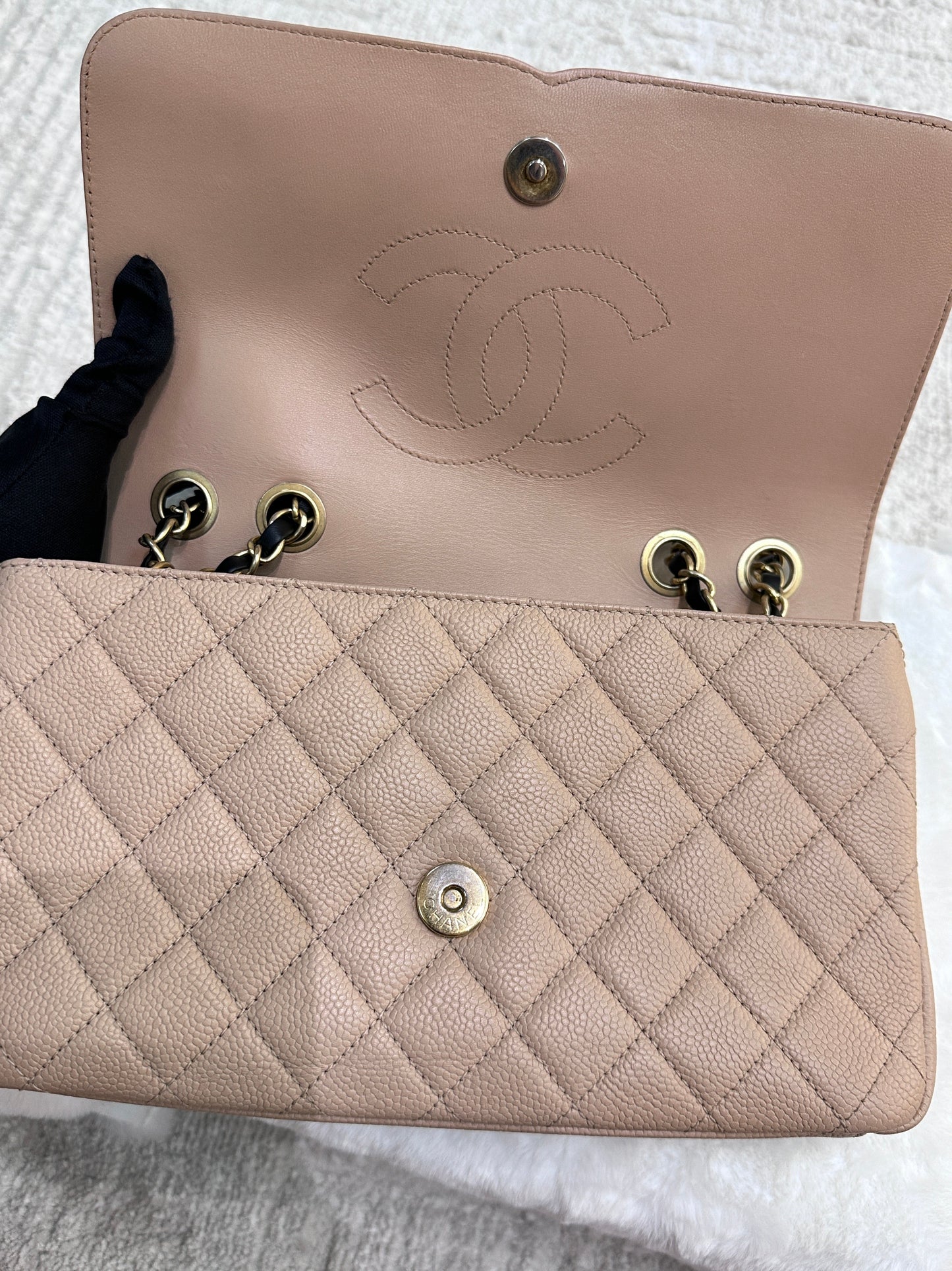 CHANEL Caviar Quilted Medium CC Filigree Flap Beige Black