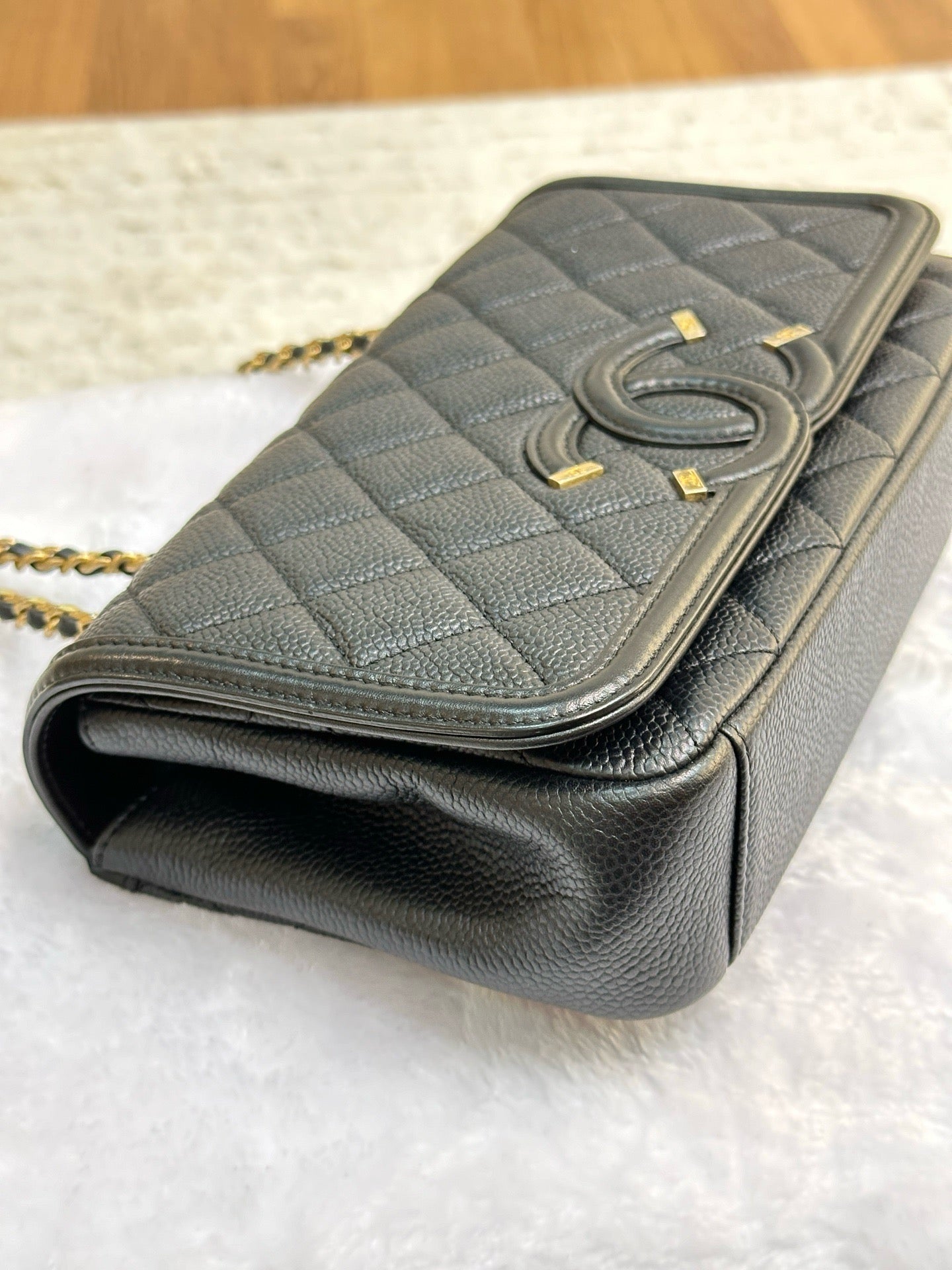 Chanel Small Caviar Quilted CC Filigree Flap Black GHW 2478 holo card