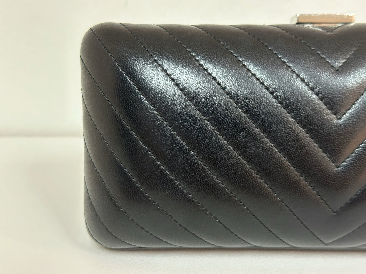 Chanel Chevron Metallic Fringe Clutch 2572 holo card