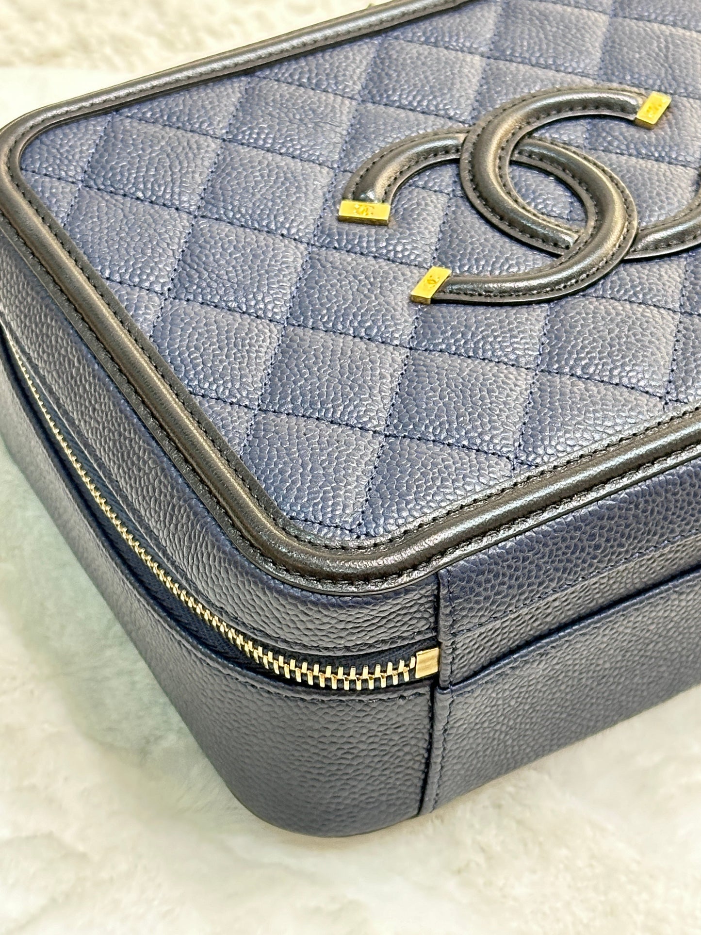 Chanel Filigree Vanity Case Quilted Caviar Medium Blue