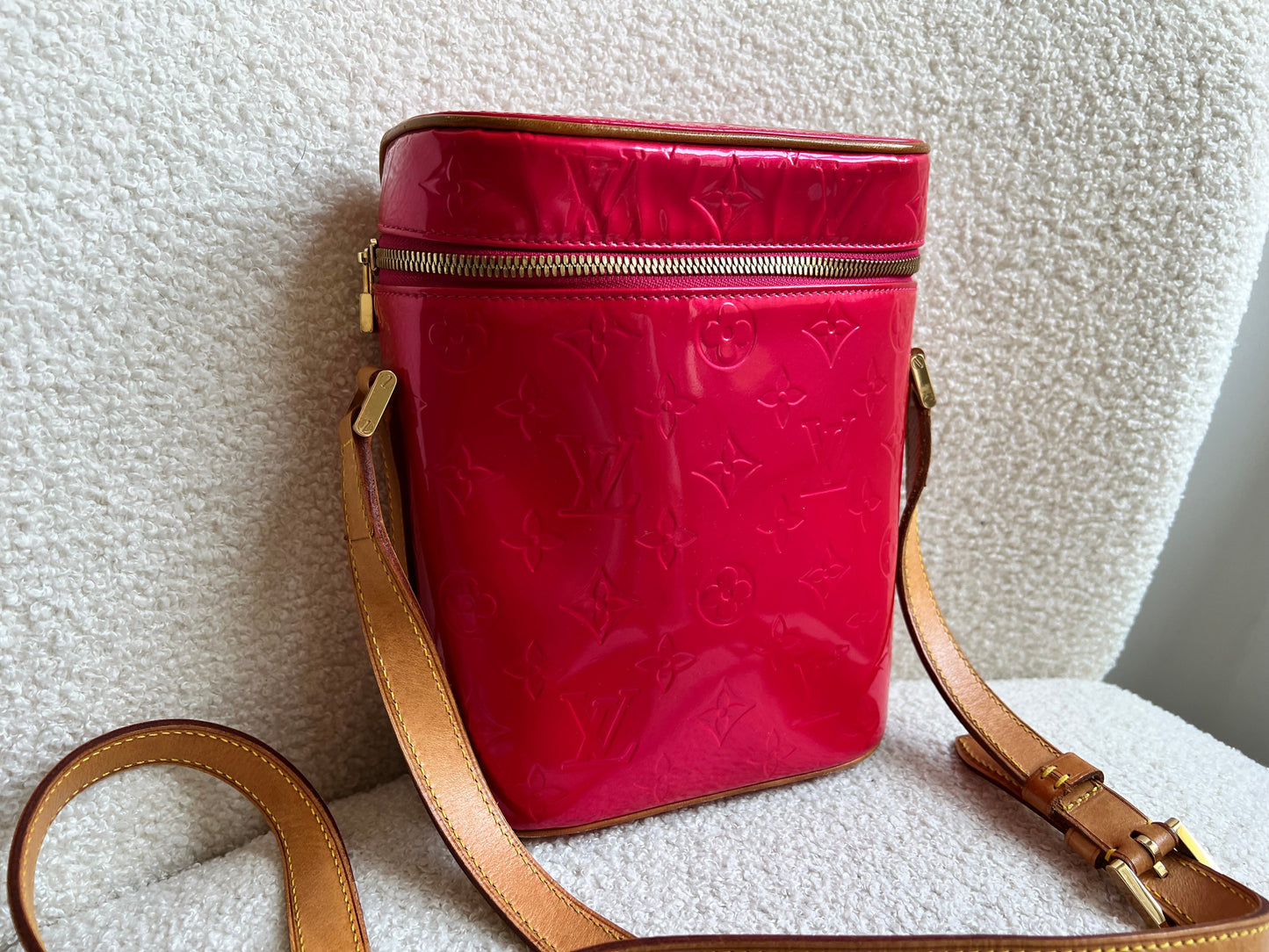 Louis Vuitton Sullivan Vertical Bag in Vernis Patent Leather