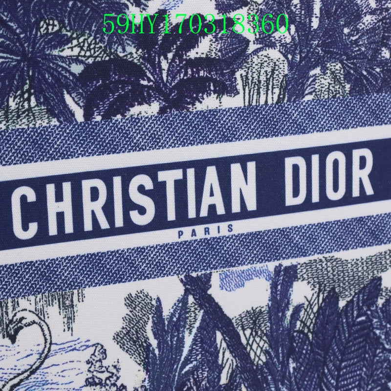Christian Dior Luxury Bag - The Tote   219