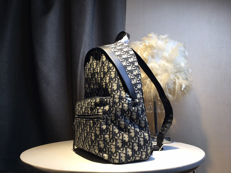 Christian Dior Luxury - The Tote   769