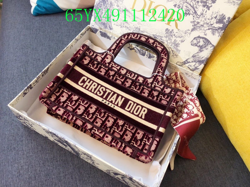 Christian Dior Luxury Bag - The Tote   392