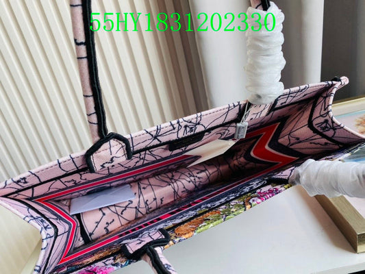 Christian Dior Luxury Bag - The Tote   325