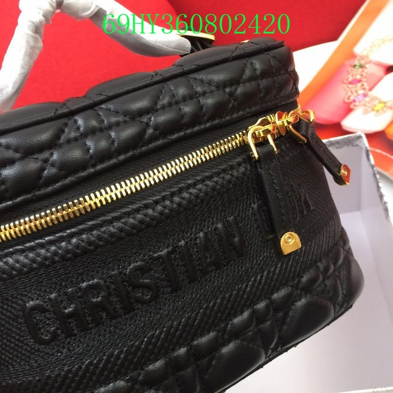 Christian Dior Luxury - The Tote   671