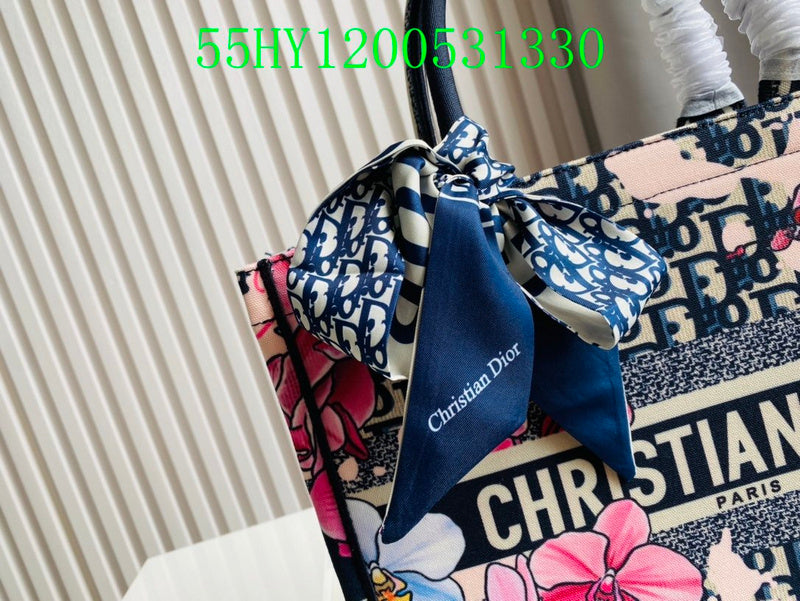 Christian Dior Luxury Bag - The Tote   243