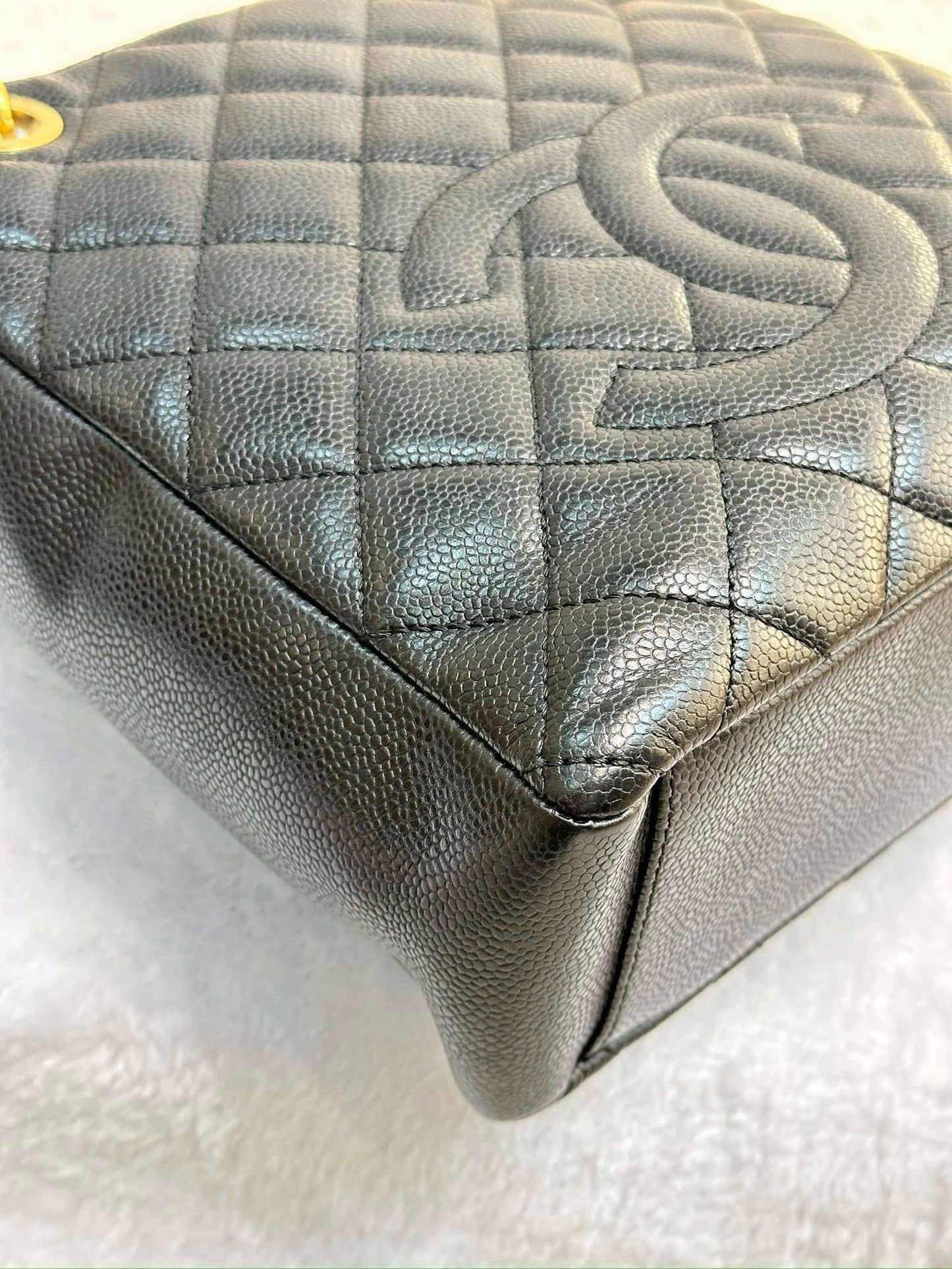 Chanel Caviar Quilted Petit Shopping Tote PST Black