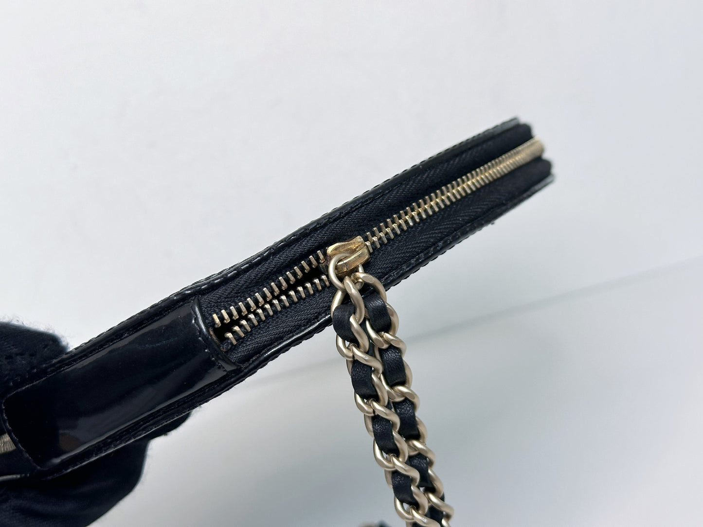 Chanel Record Chain Bag in Patent Leather Black Red 8954 holo