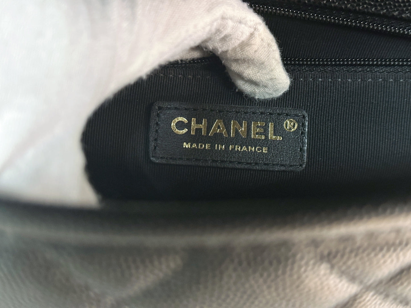 Chanel Caviar Quilted 22k Large School Memory Top Handle Flap Black microchip T076