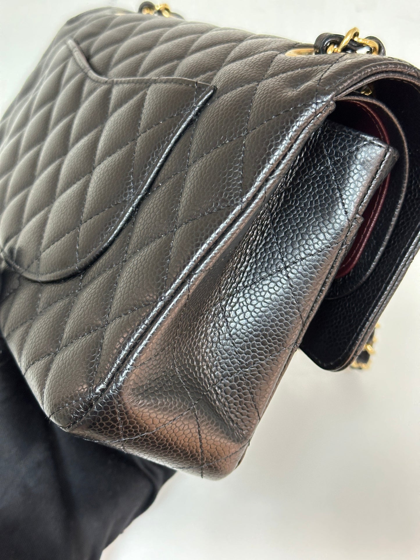 Chanel Medium Classic Quilted Caviar Double Flap Bag Black 2022 year Microchip (There is a slight crack on the inner buckle)