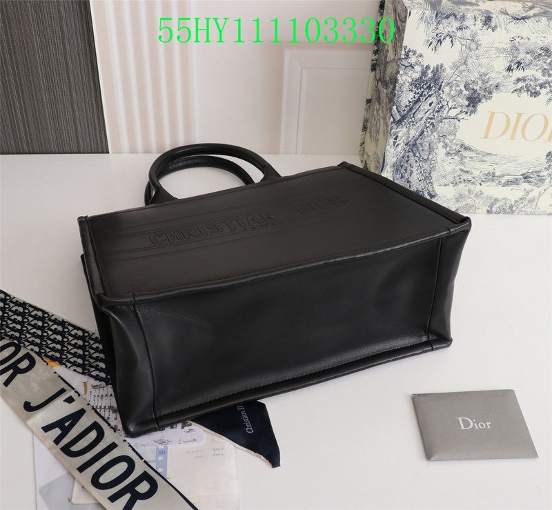 Christian Dior Luxury Bag - The Tote   239