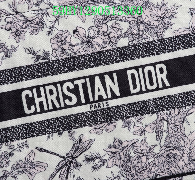 Christian Dior Luxury Bag - The Tote   191